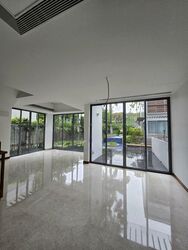 Hillcrest Road (D11), Terrace #464980141